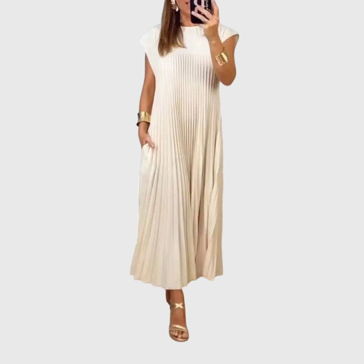 Clara | Flattering Dress with Timeless Style